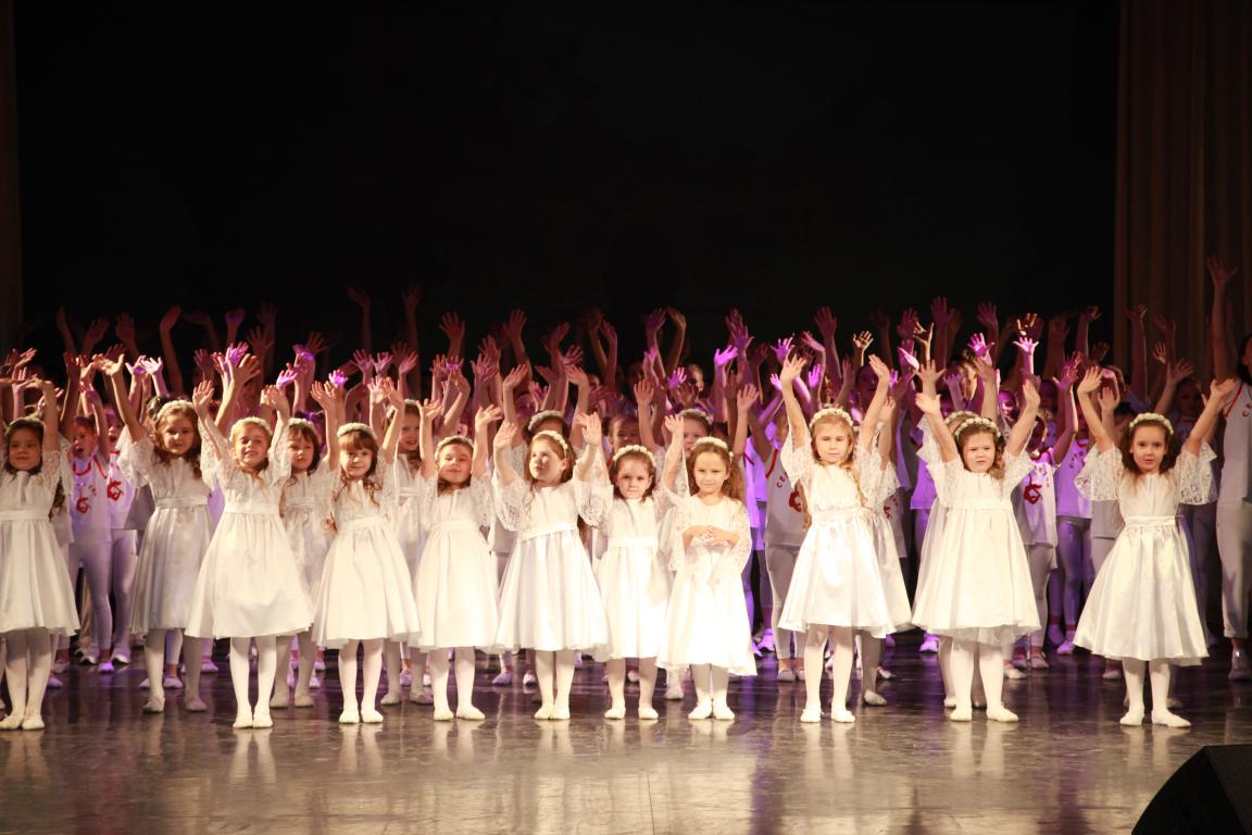 В ДК «Россия» дети продолжают активно заниматься танцами!