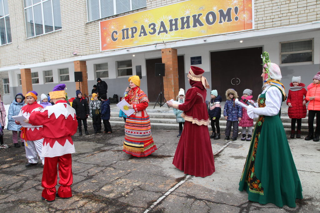 «Широкая Масленица» в поселке Дачный