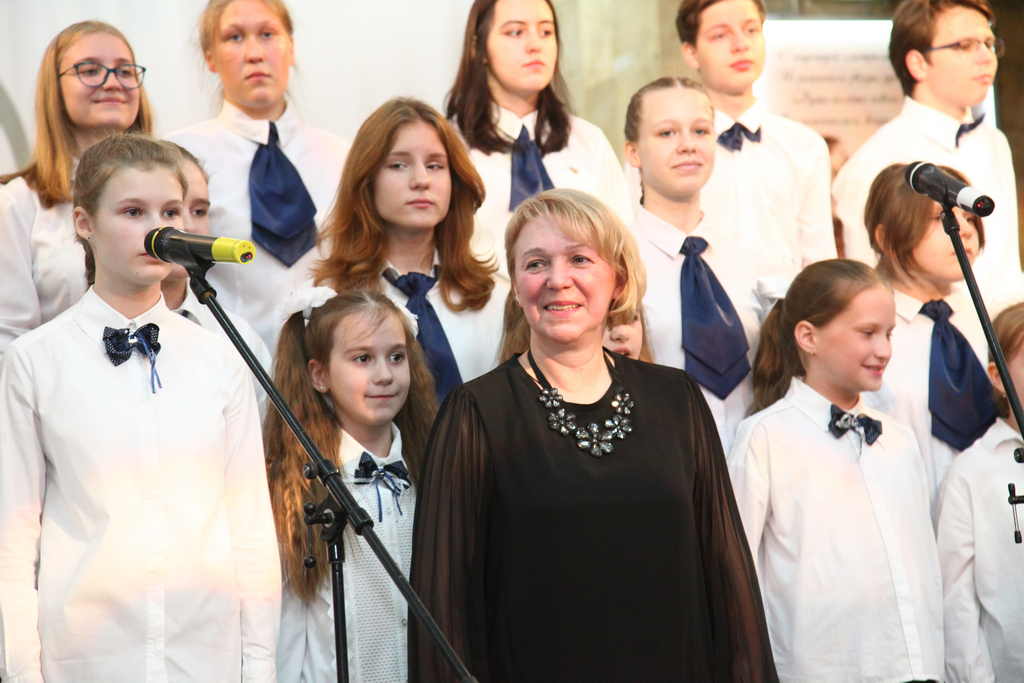Юбилейный вечер, посвященный 45-летию «Народного коллектива» детской хоровой капеллы «Молодые голоса России» — «Звуки музыки»