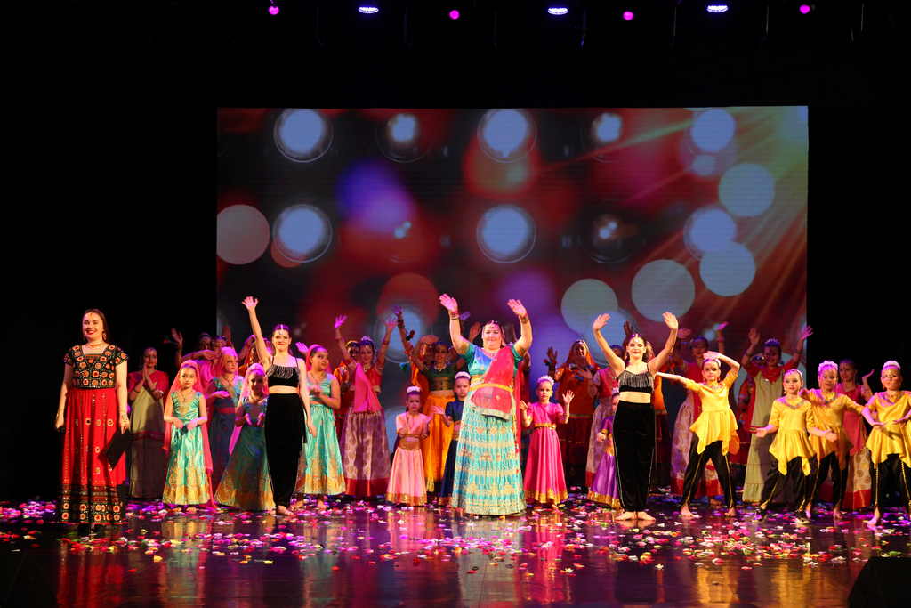 Концертная программа «Цветы Востока» ансамбля восточного танца «Васанти»