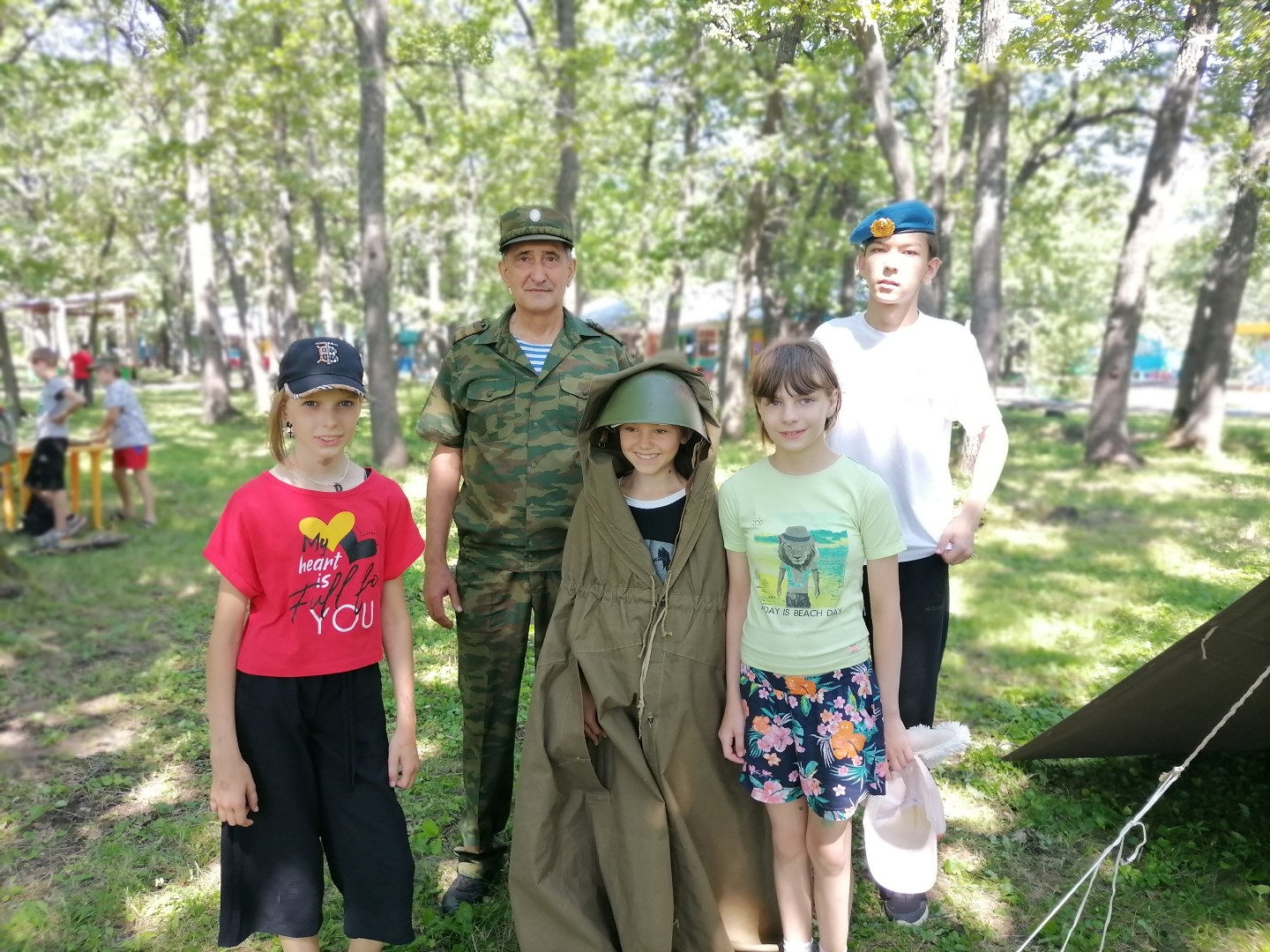 Военно-патриотическая игра «Зарница-2023» для ребят из летних оздоровительных лагерей.