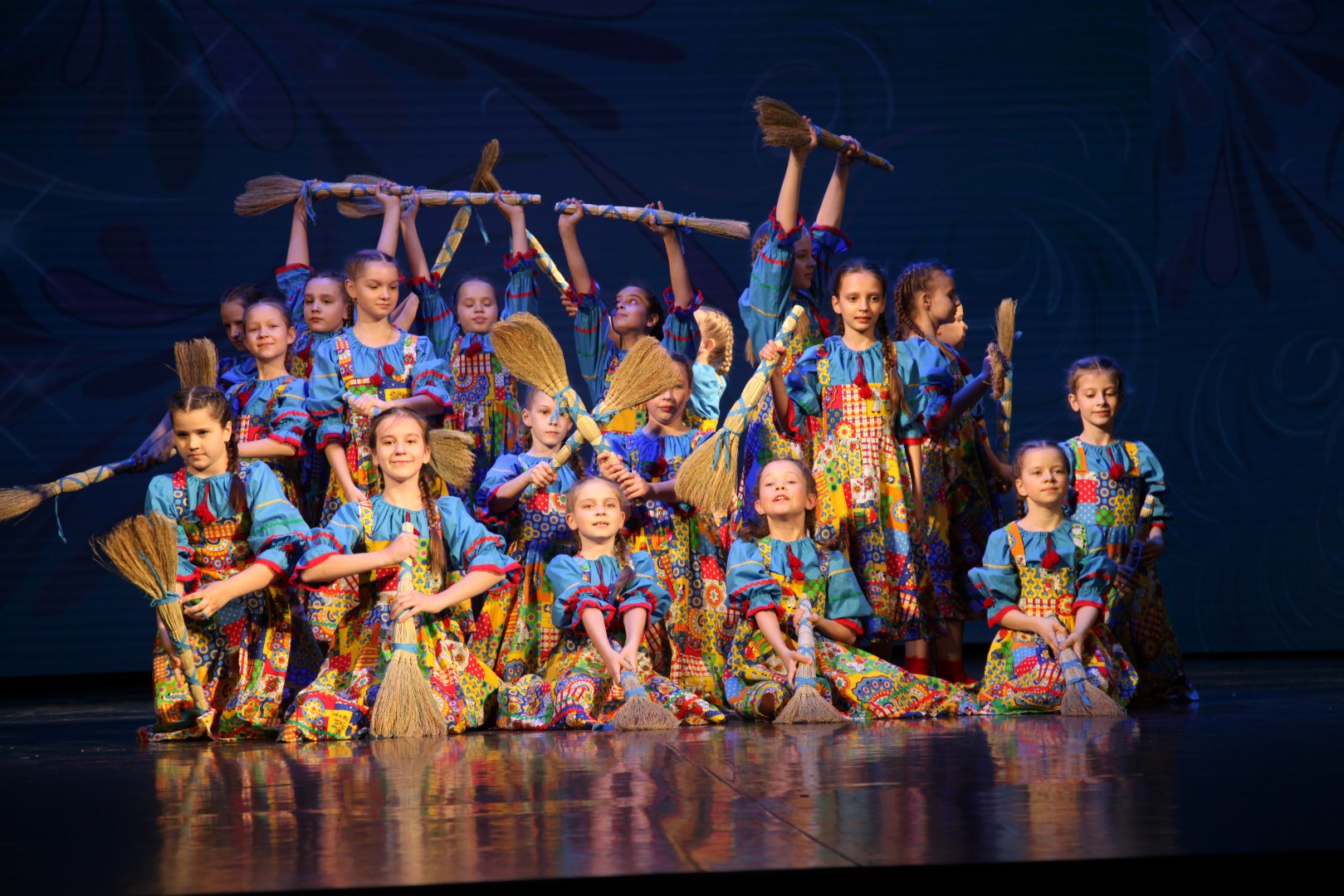 Состоялся отчетный концерт «Народного коллектива» ансамбля эстрадного танца «Непоседы»