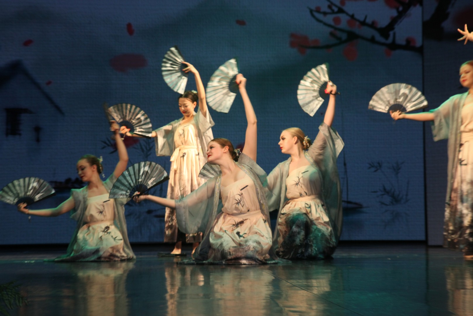 Состоялся отчётный концерт ансамбля восточного танца «Васанти»