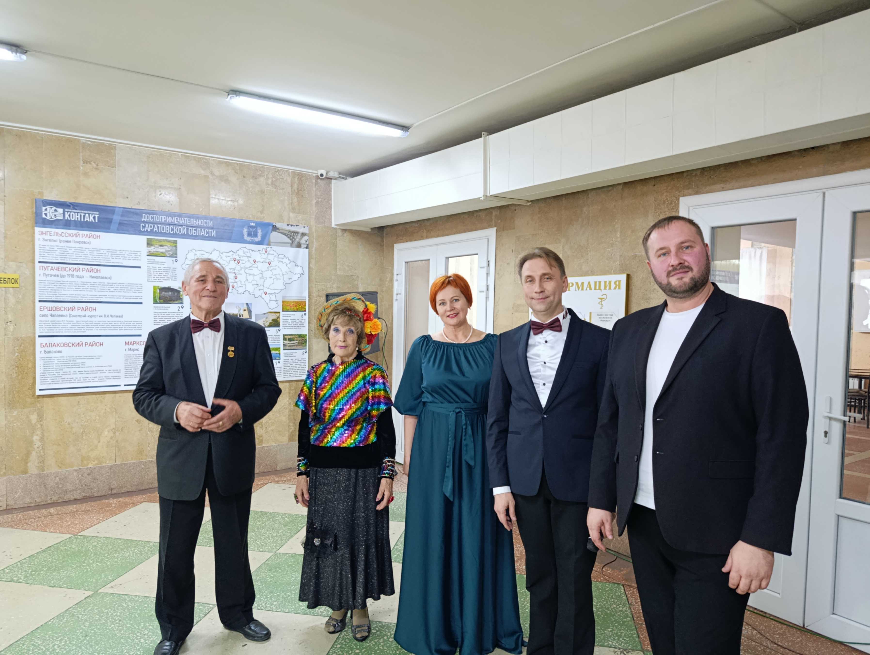 Дворец культуры «Россия» продолжает дарить подарки ко Дню матери!