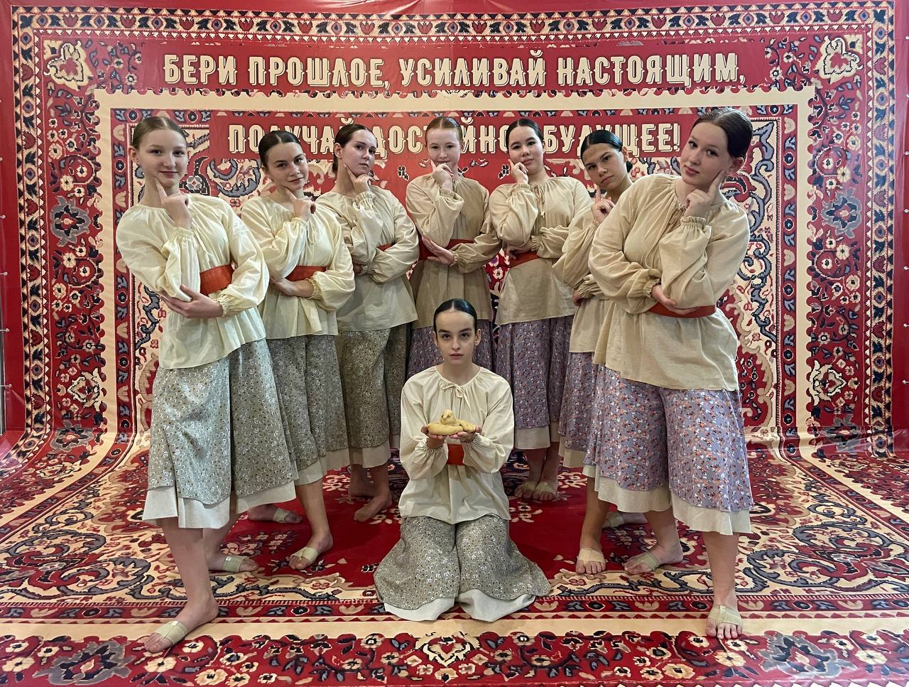 Осенний творческий триумф народного коллектива ансамбля современного эстрадного танца «Калейлоскоп».