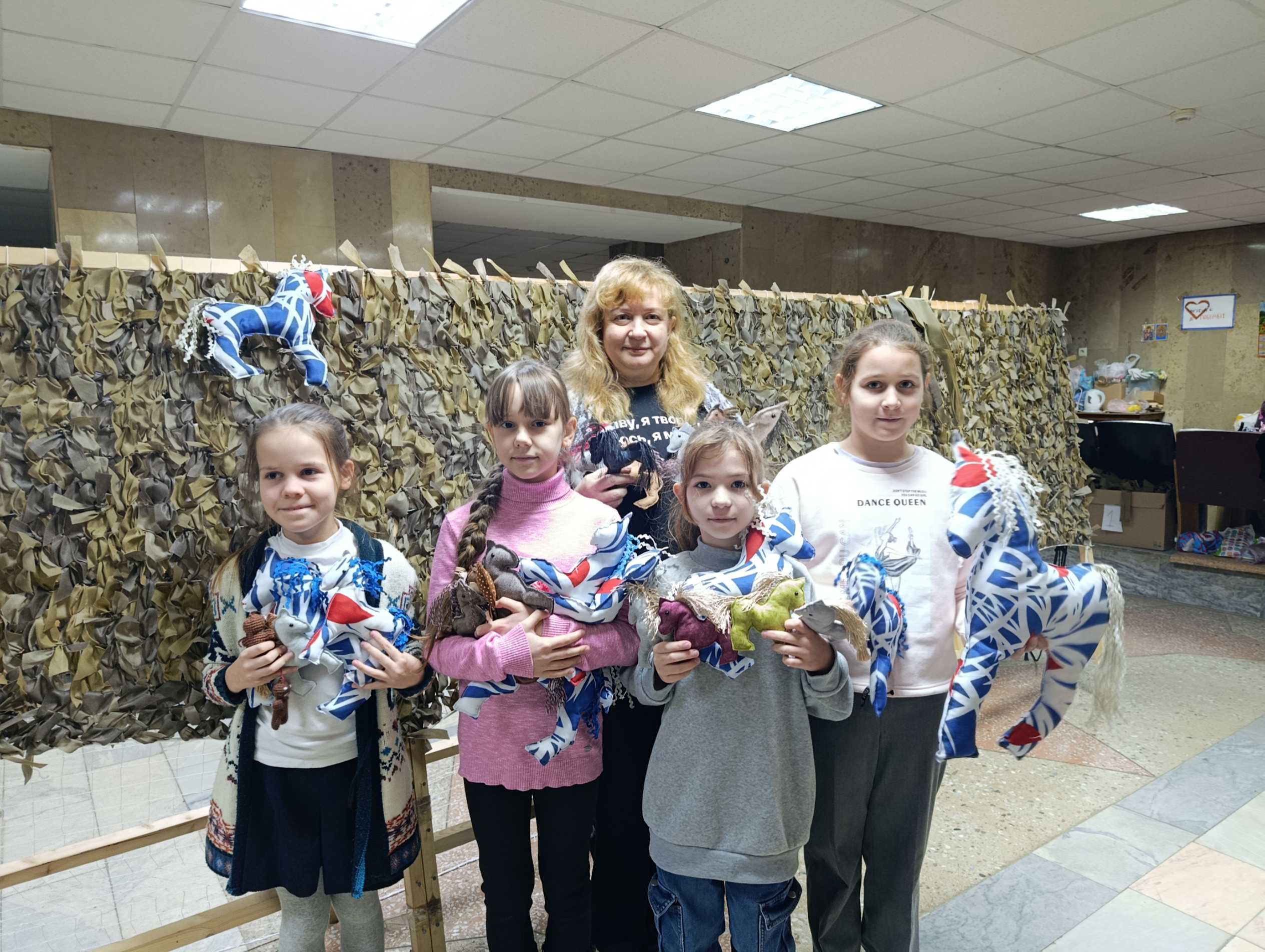 Душевные подарки от маленьких рукодельниц!