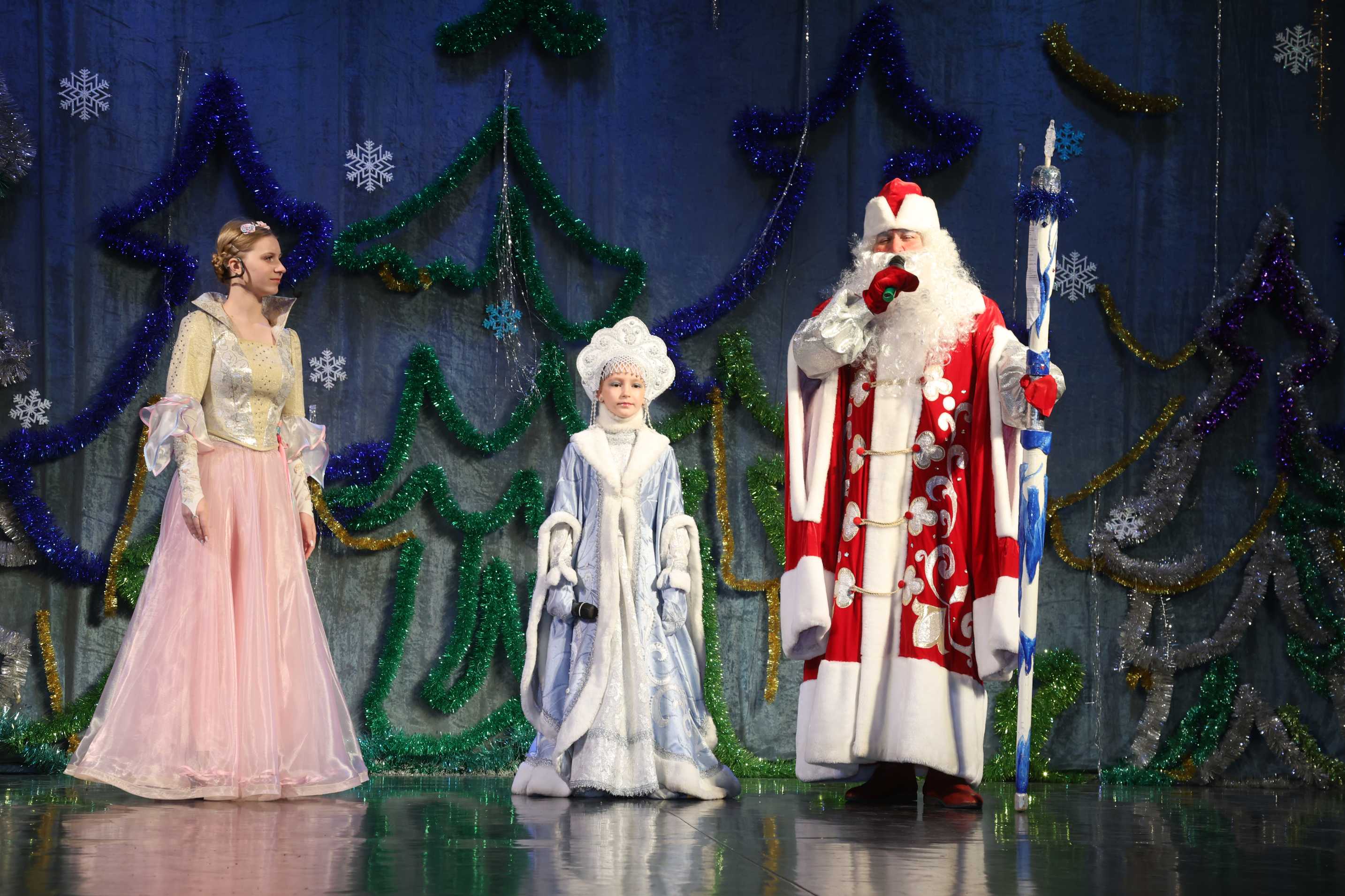 Во Дворце культуры «Россия» распахнули двери для новогодней сказки!