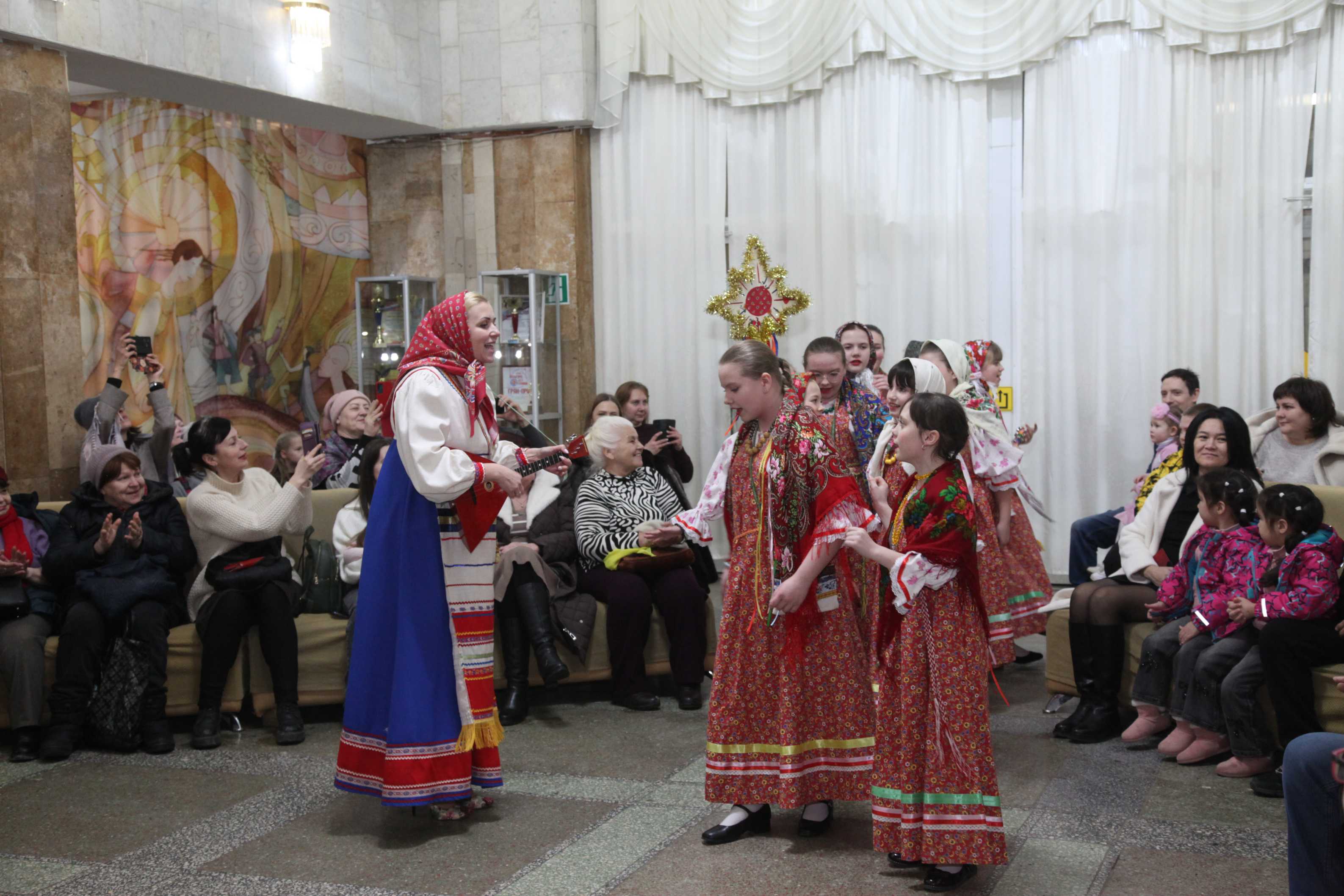 Сохраняя традиции: детский фольклорный ансамбль «Перепёлочка» подарил зрителям творческий вечер.