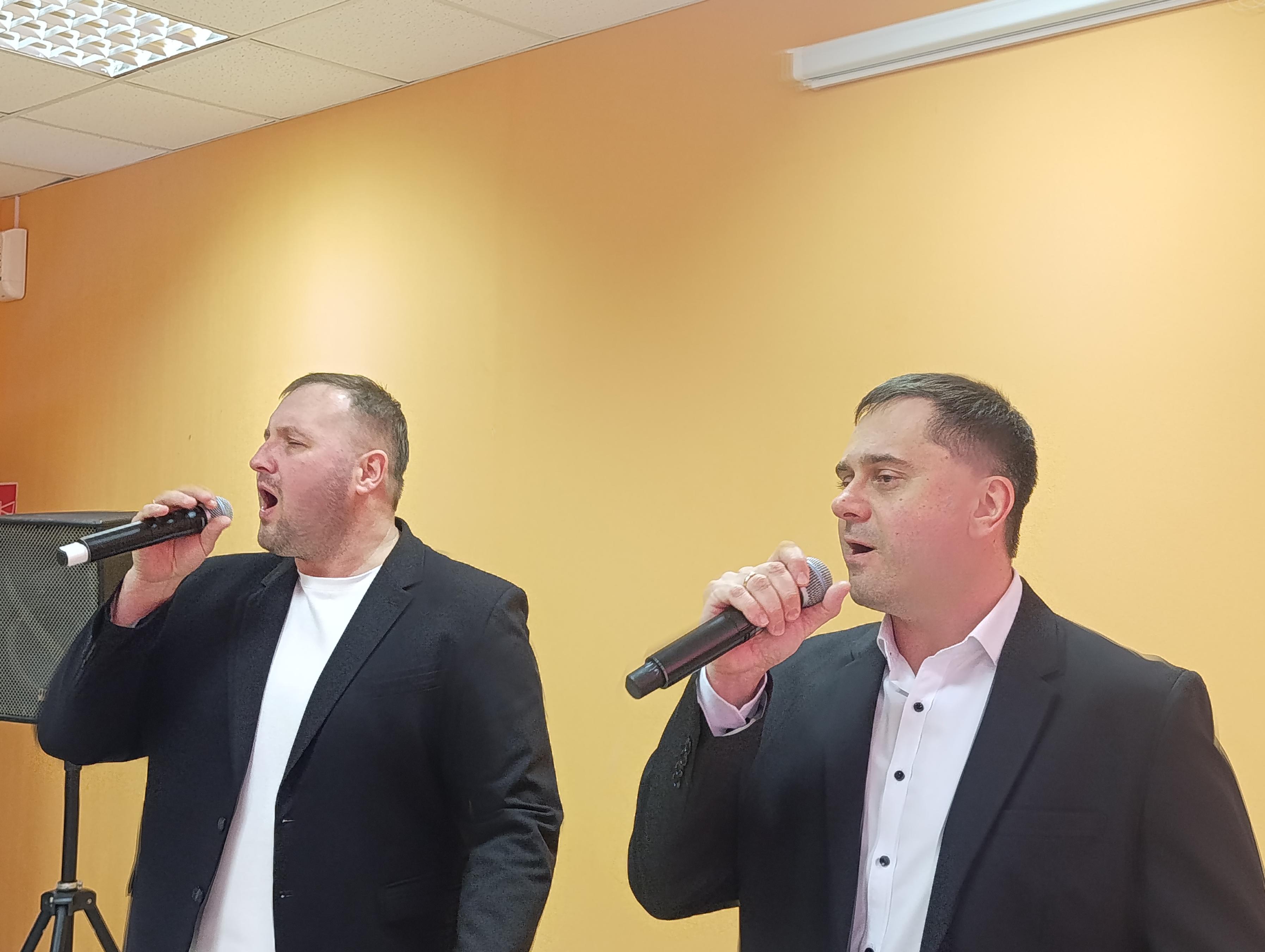 Концерт в поддержку героев!