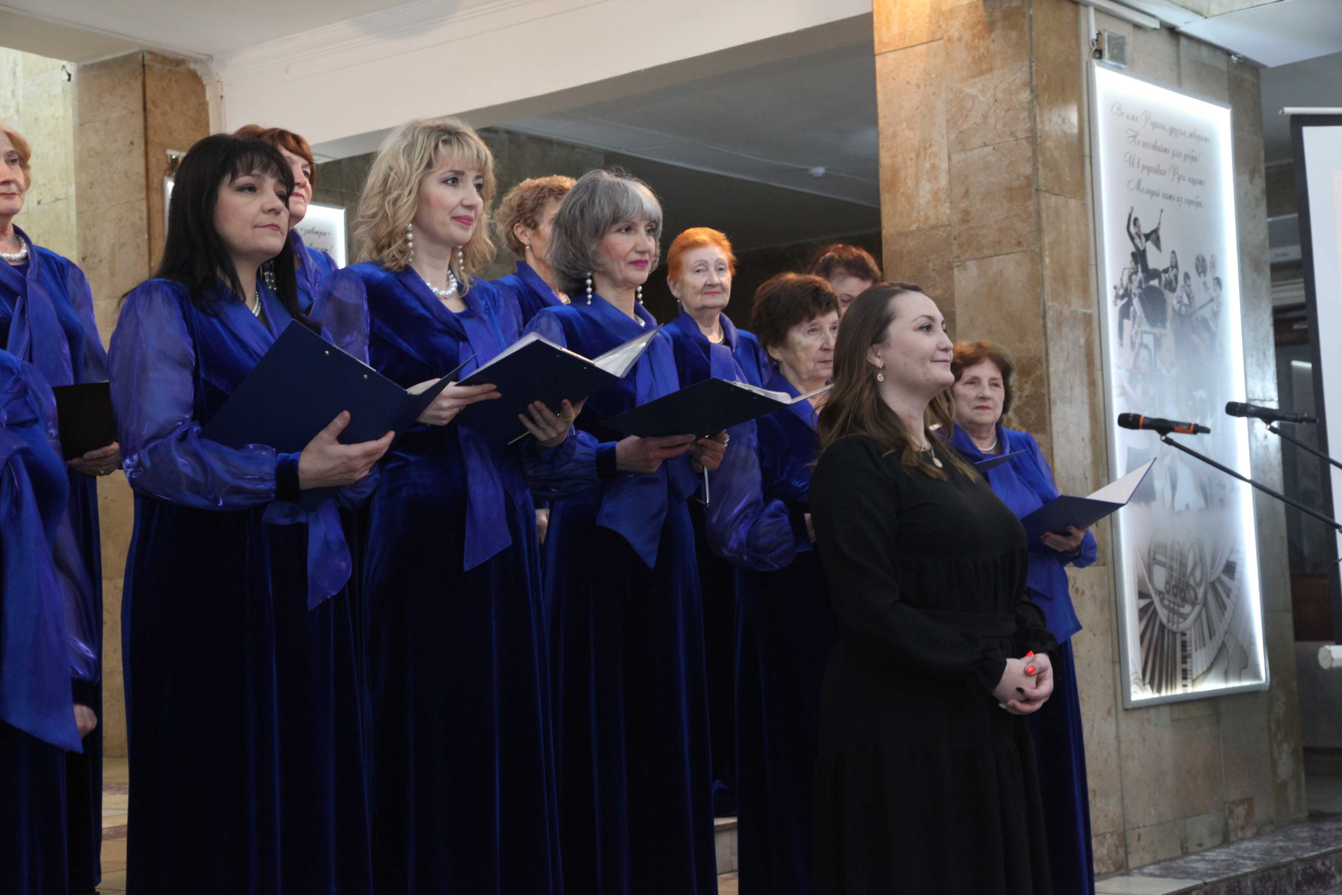 Во Дворце культуры «Россия» прошёл концерт-путешесвие во времени.