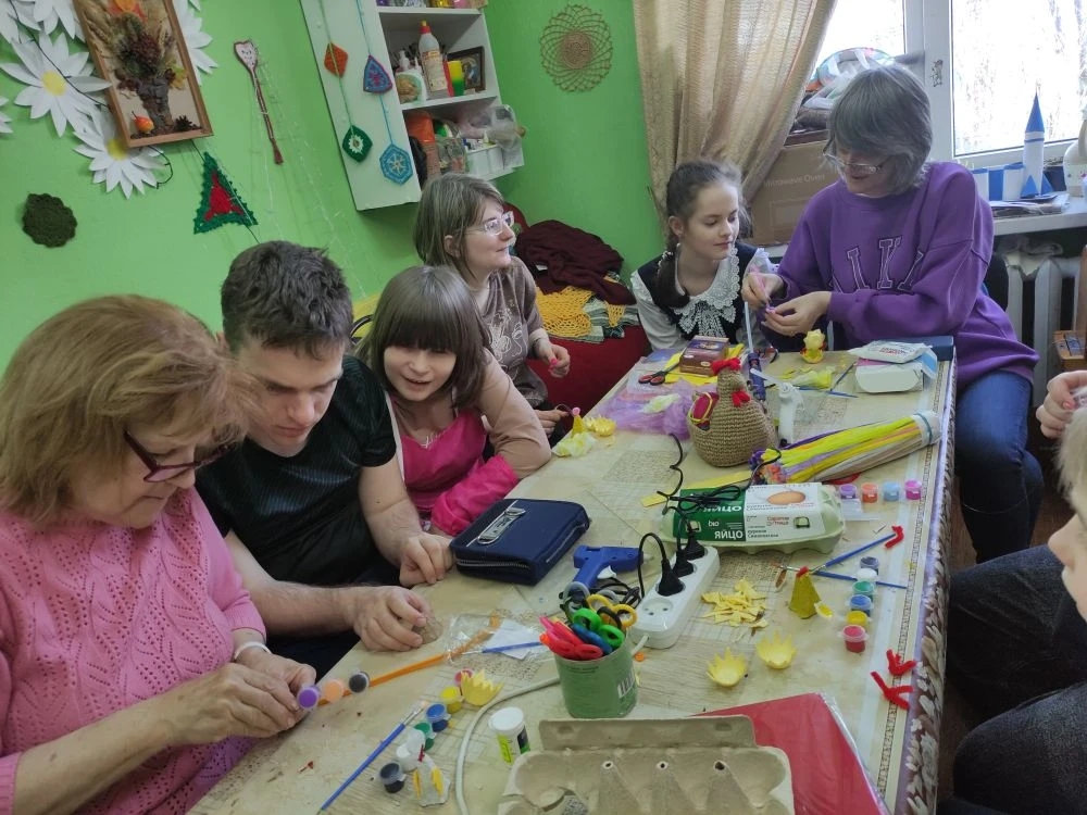 Весеннее чудо в инклюзивной творческой лаборатории «Дорога к счастью».