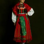 Автор Корченова Мария, модель Луконина Варвара
Традиционный костюм молодой женщины Белгородской области.